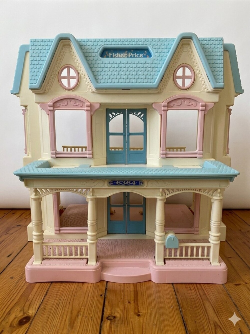 Fisher Price Loving Family Dollhouse 1993